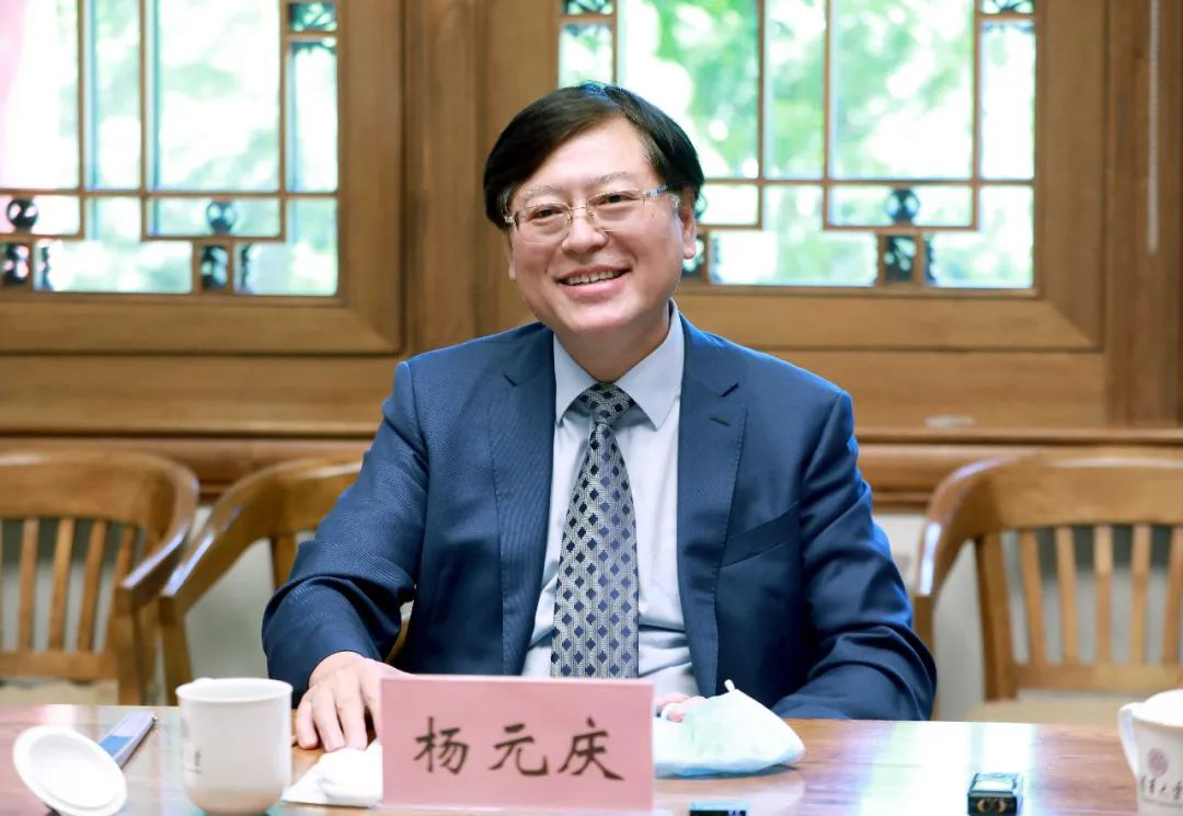 联想“爆了”,净利飙升176%,杨元庆才是AI 无冕之王